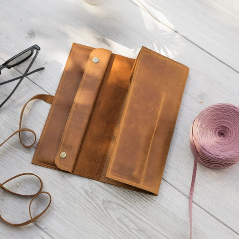 Knitting Needle Cases vs Crochet Hook Cases: What’s the Difference?