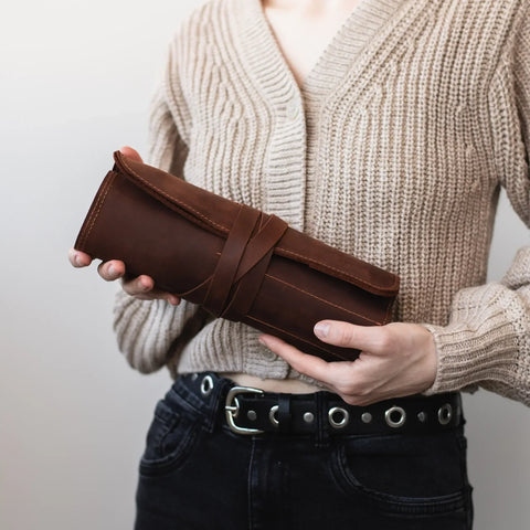 How to Travel with Crochet Hooks: TSA Rules + Leather Case Ideas