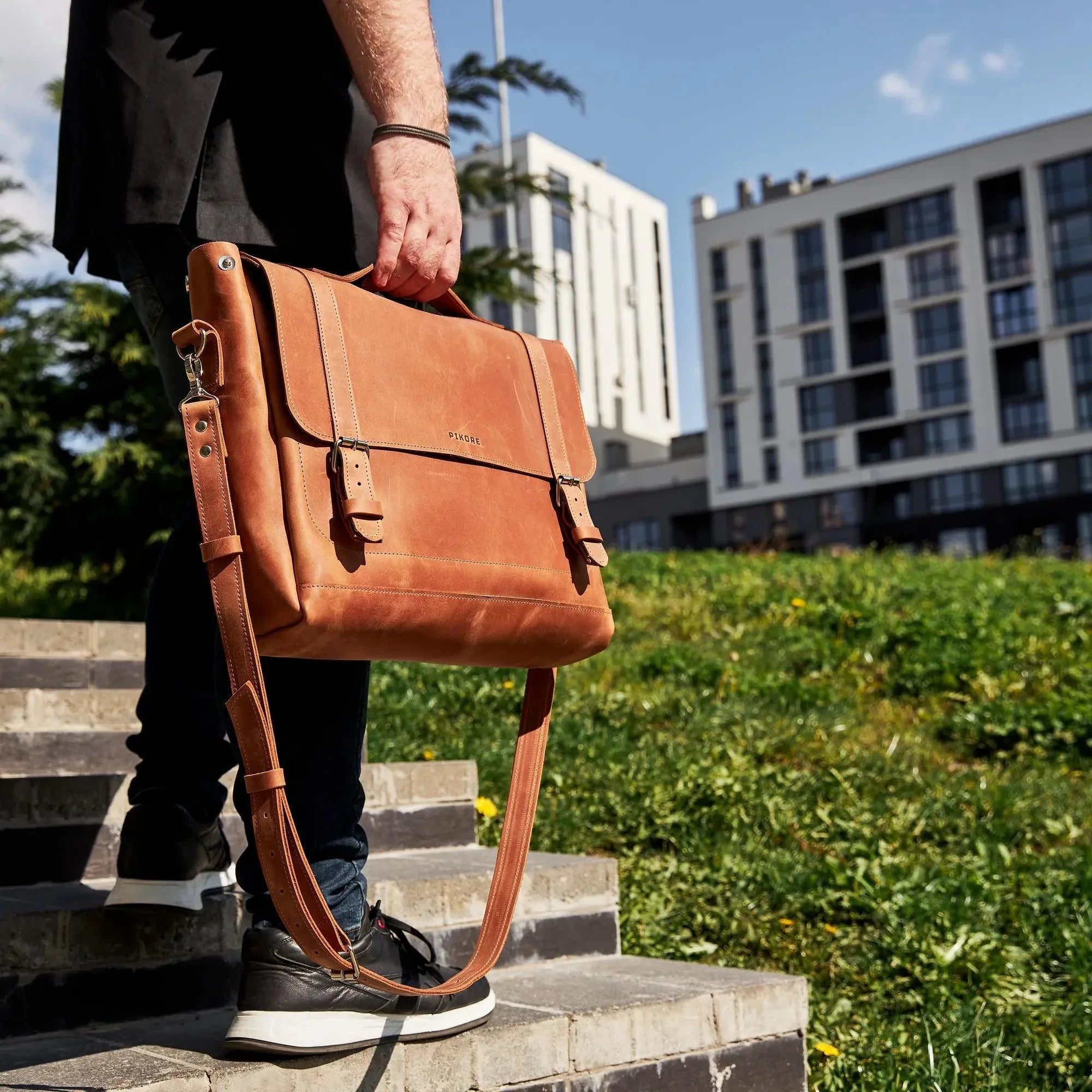 The Best Alternatives to Louis Vuitton Men's Clutches: Stylish, High-Quality, and Practical
