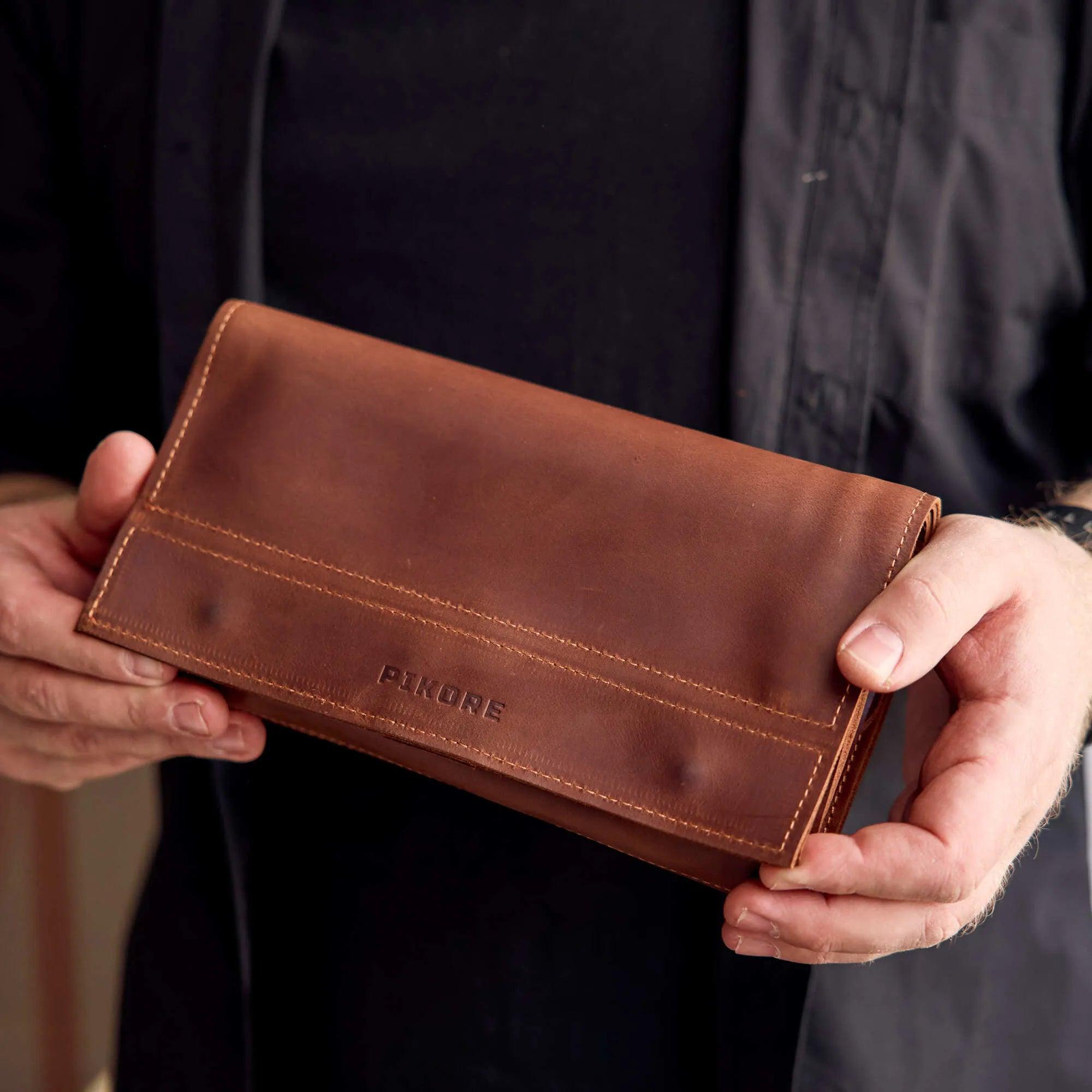 Leather Hanging Toiletry Bag - Pikore
