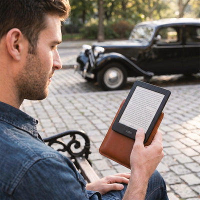 Genuine leather Kobo cover featuring handcrafted details and secure magnetic closure.