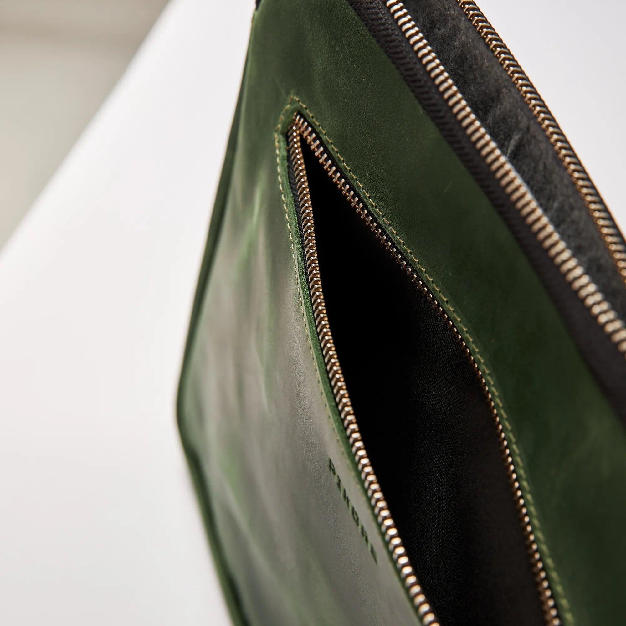 Leather Macbook Sleeve with Zipper - Pikore