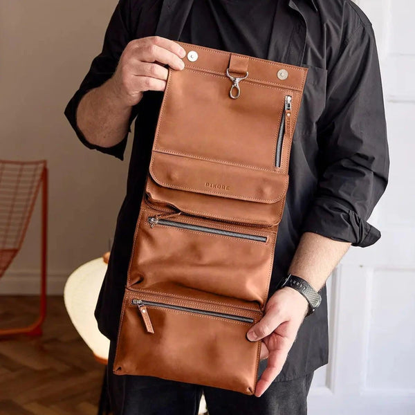 Leather Hanging Toiletry Bag - Pikore