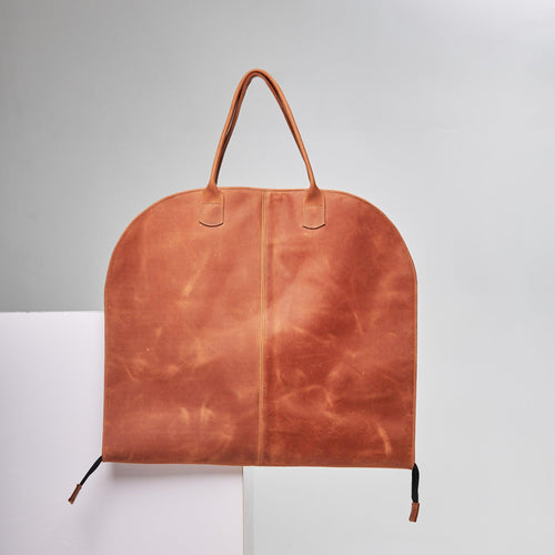 Leather suit carrier - Pikore