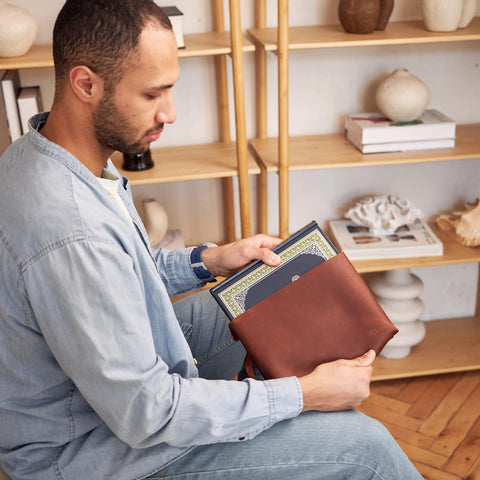 Leather Book Sleeve - Pikore