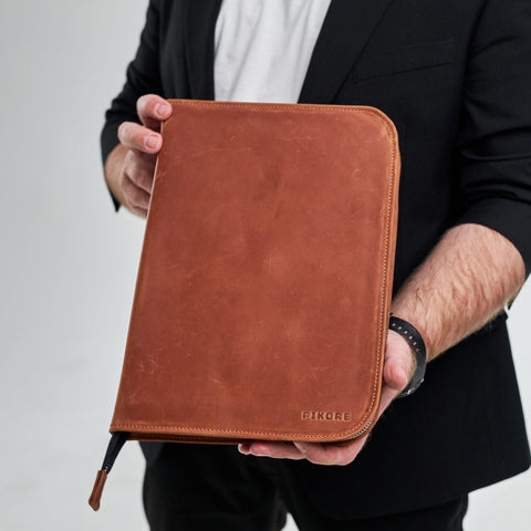 Leather Portfolio - Pikore