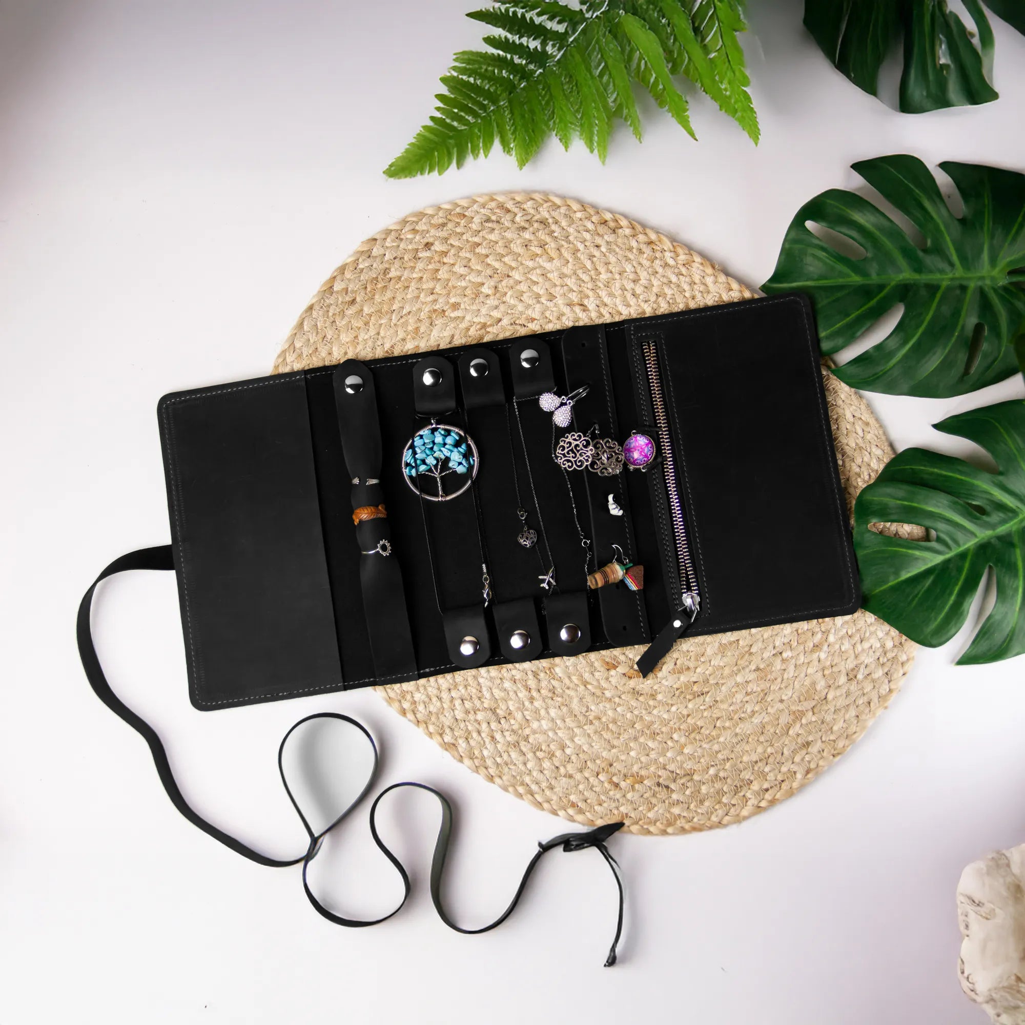 Black Jewelry Roll