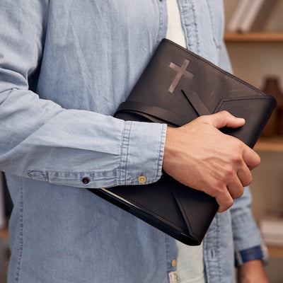 Leather Bible Sleeve Men