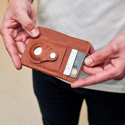 Leather Wallet with Airtag Slot